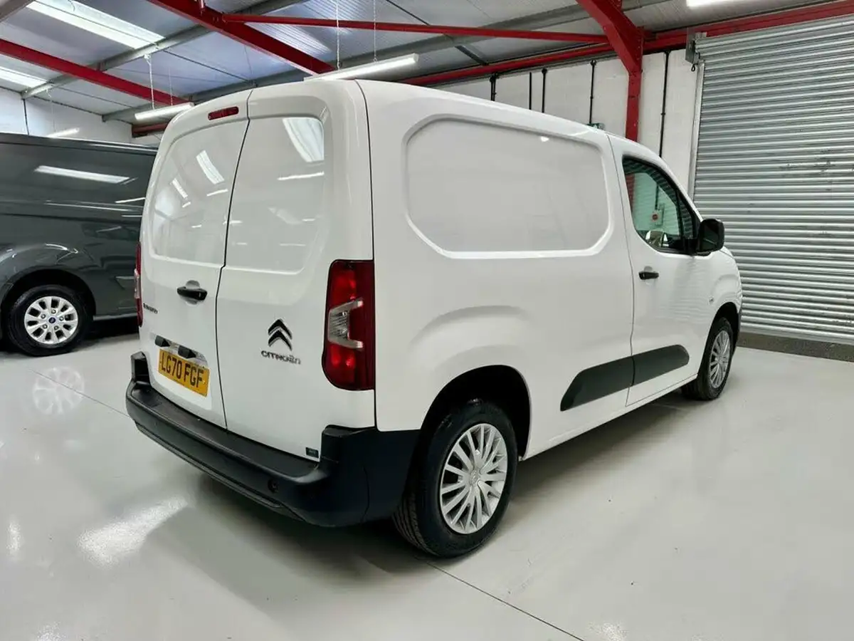2020-citroen-berlingo-15bluehdi-650-enterprise-ss-big-3