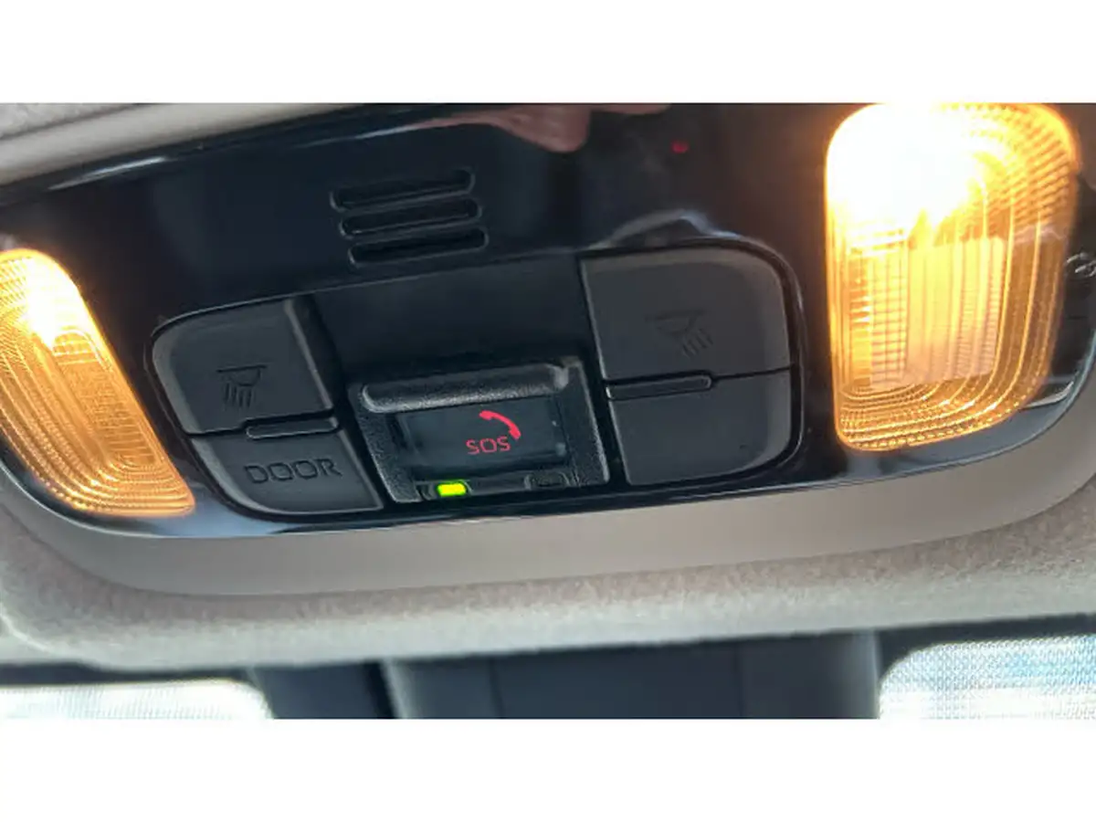 2021-toyota-yaris-15-vvt-i-icon-114bhp-hybrid-1490cc-e-cvt-big-26