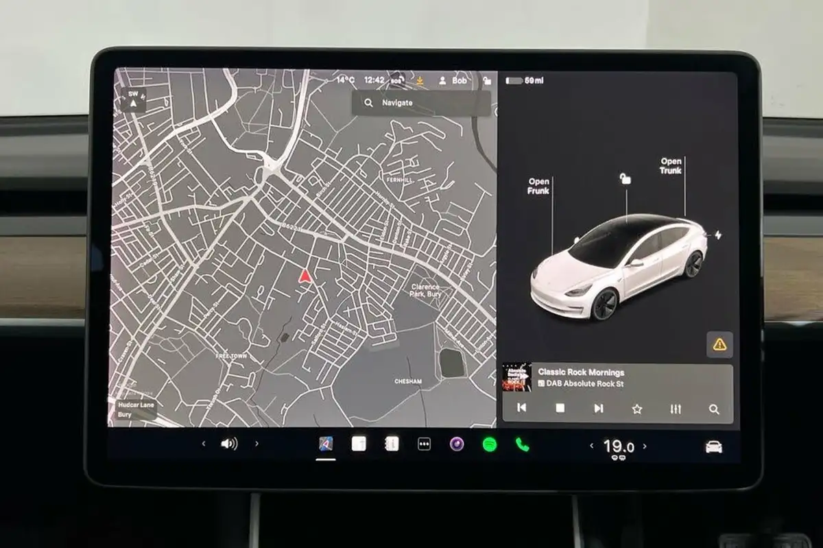 2020-tesla-model-3-e-long-range-big-29