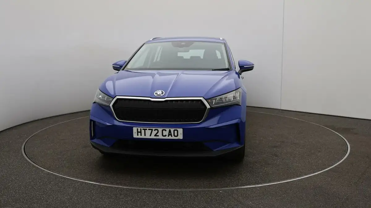 2022-skoda-enyaq-e-80-82-kwh-big-37