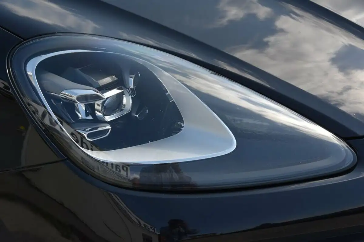 2019-porsche-cayenne-30-v6-e-hybrid-e-hybrid-coupe-big-11
