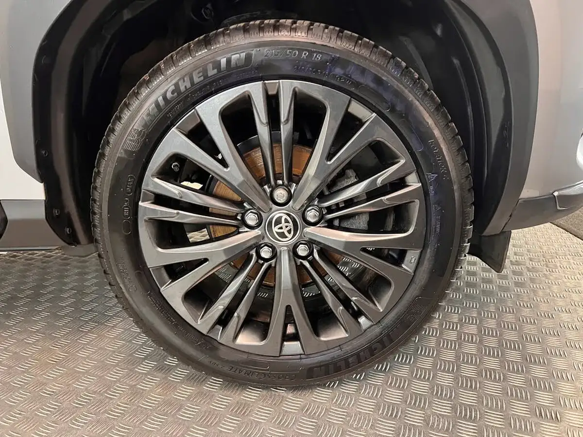2022-toyota-yaris-cross-15-vvt-i-dynamic-awd-i-big-17