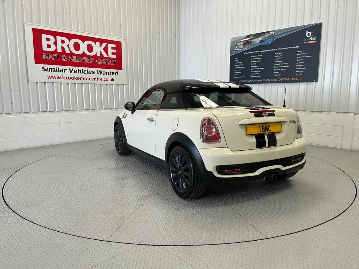 2012-mini-cooper-16-cooper-s-184bhp-coupe-3d-big-2