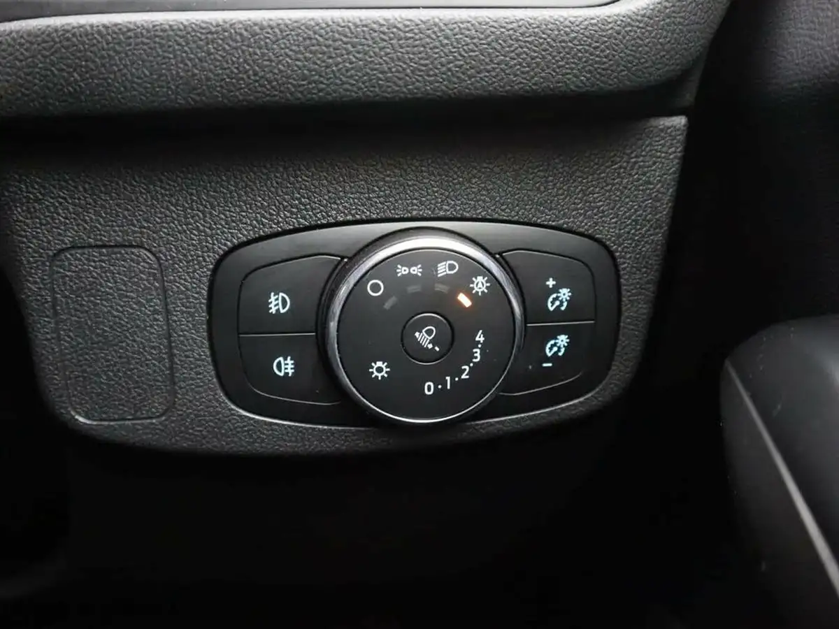 2021-ford-focus-10t-st-line-x-edition-155ps-hybrid-mhev-hatchback-big-37