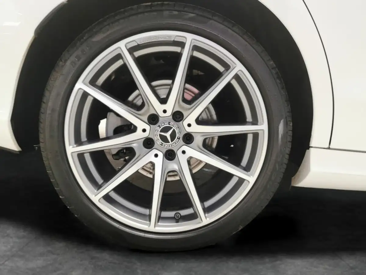2019-mercedes-benz-e-class-20d-e220d-amg-line-edition-saloon-4d-big-32