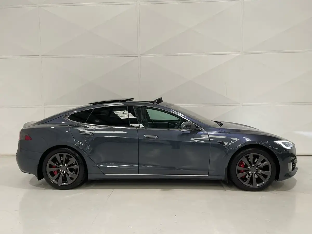 2017-tesla-model-s-e-75-235kw-big-26