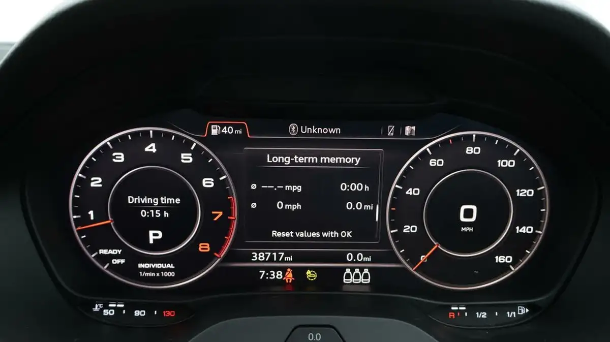 2020-audi-q2-15-35-tfsi-s-line-1498cc-tronic-big-10