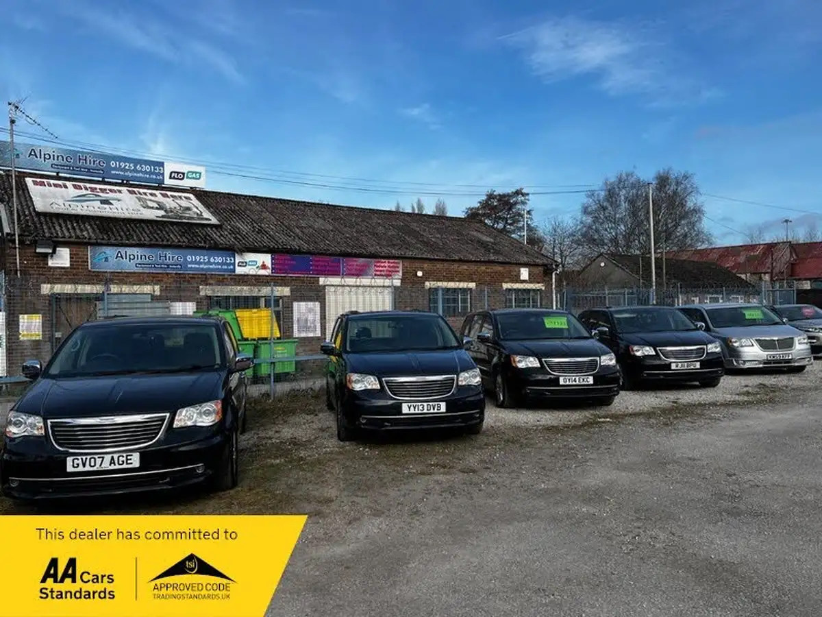 2013-chrysler-grand-voyager-28td-limited-big-0