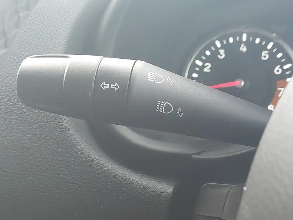 2021-jeep-renegade-10-gse-night-eagle-big-14