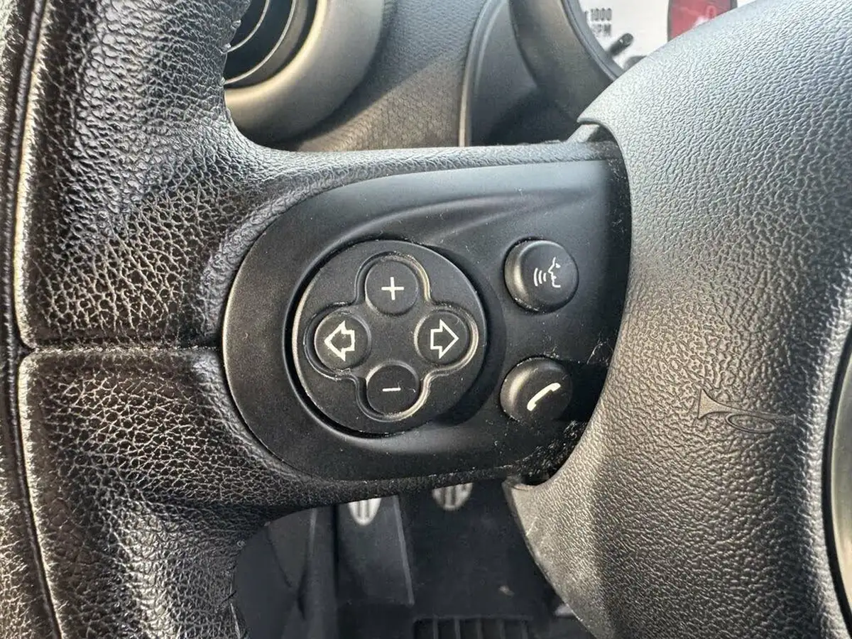2013-mini-countryman-16-cooper-s-chili-big-49