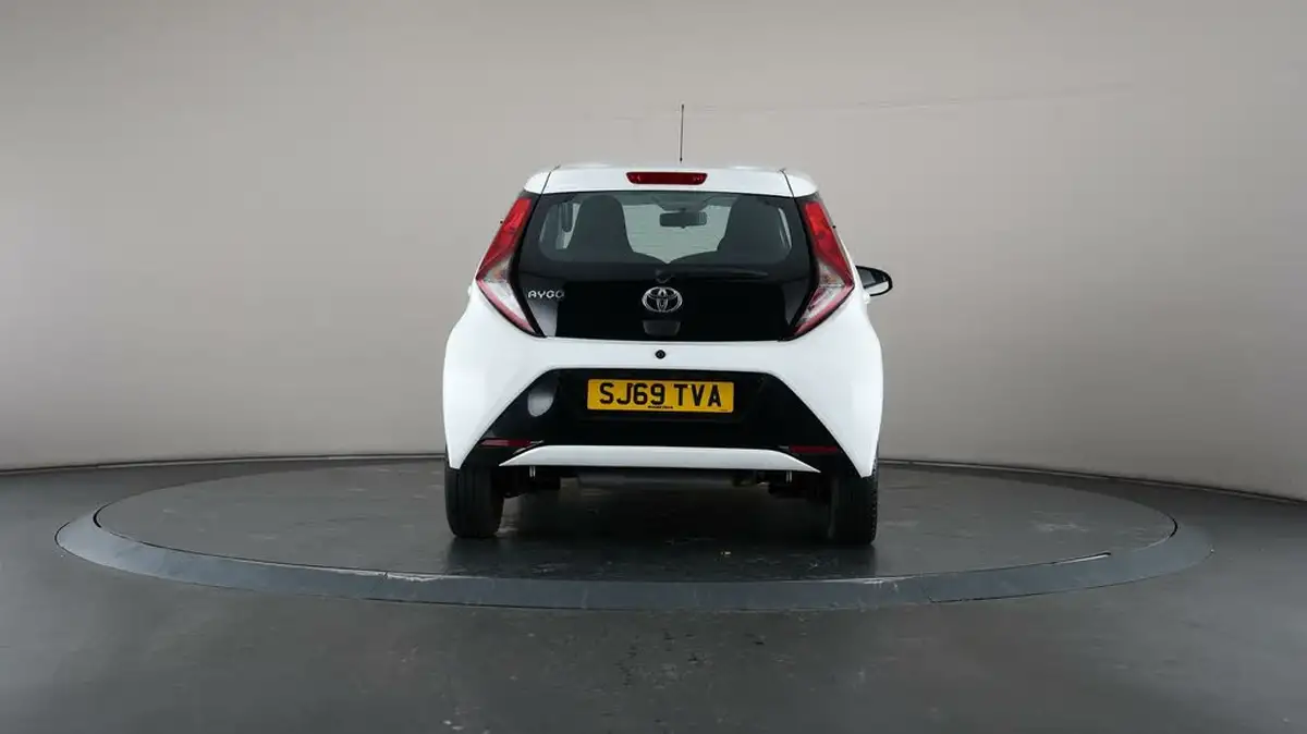 2019-toyota-aygo-10-vvt-i-x-play-tss-x-shift-big-62