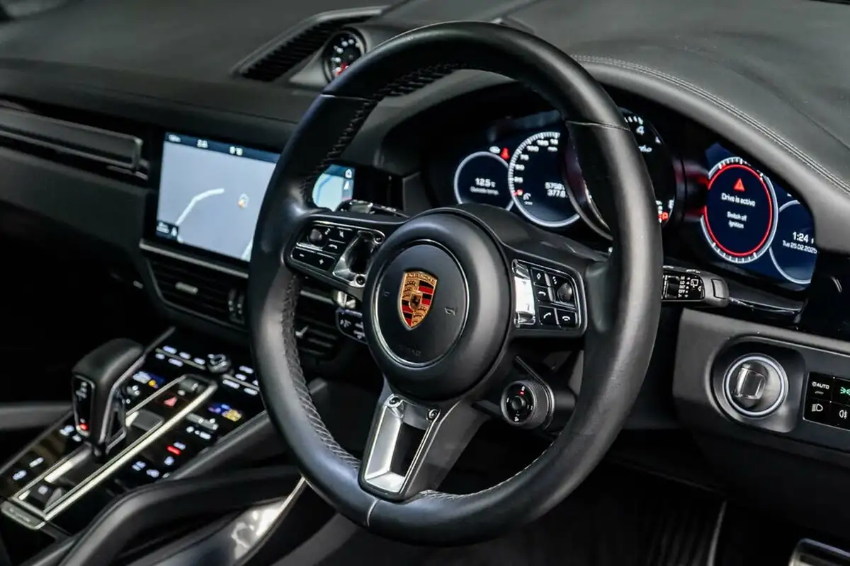2018-porsche-cayenne-40-v8-turbo-big-25