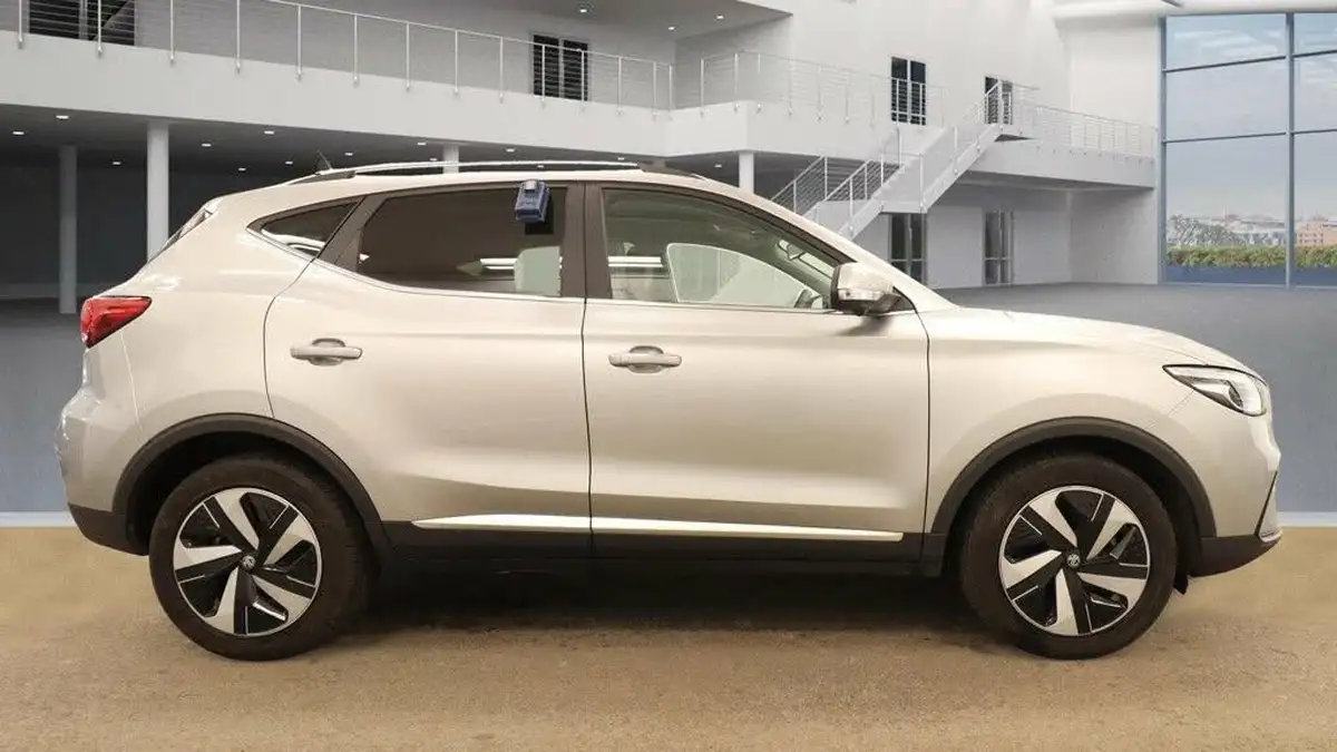2024-mg-zs-suv-e-trophy-connect-ev-156ps-long-range-big-4