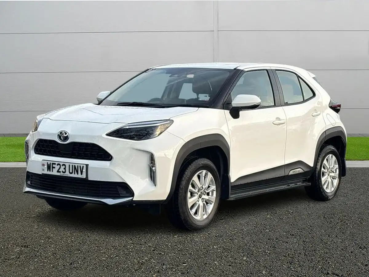 2023-toyota-yaris-cross-15-vvt-i-icon-big-2