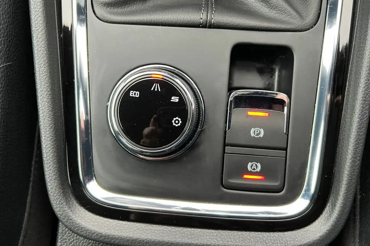 2019-seat-ateca-20tdi-xcellence-lux-150ps-1968cc-big-35