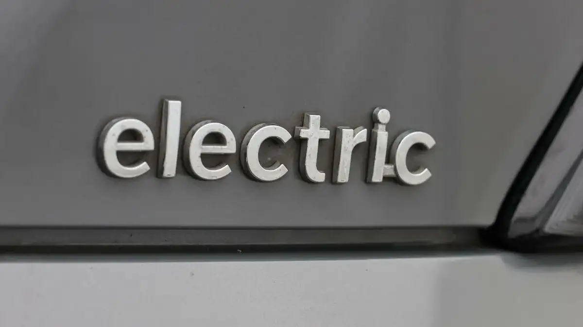 2022-hyundai-kona-e-premium-204ps-64kwh-7kw-obc-big-22
