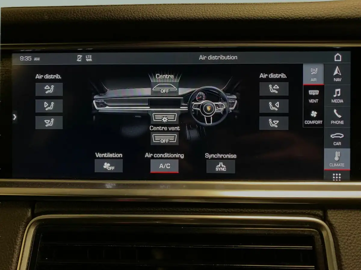 2017-porsche-panamera-30-v6-big-14