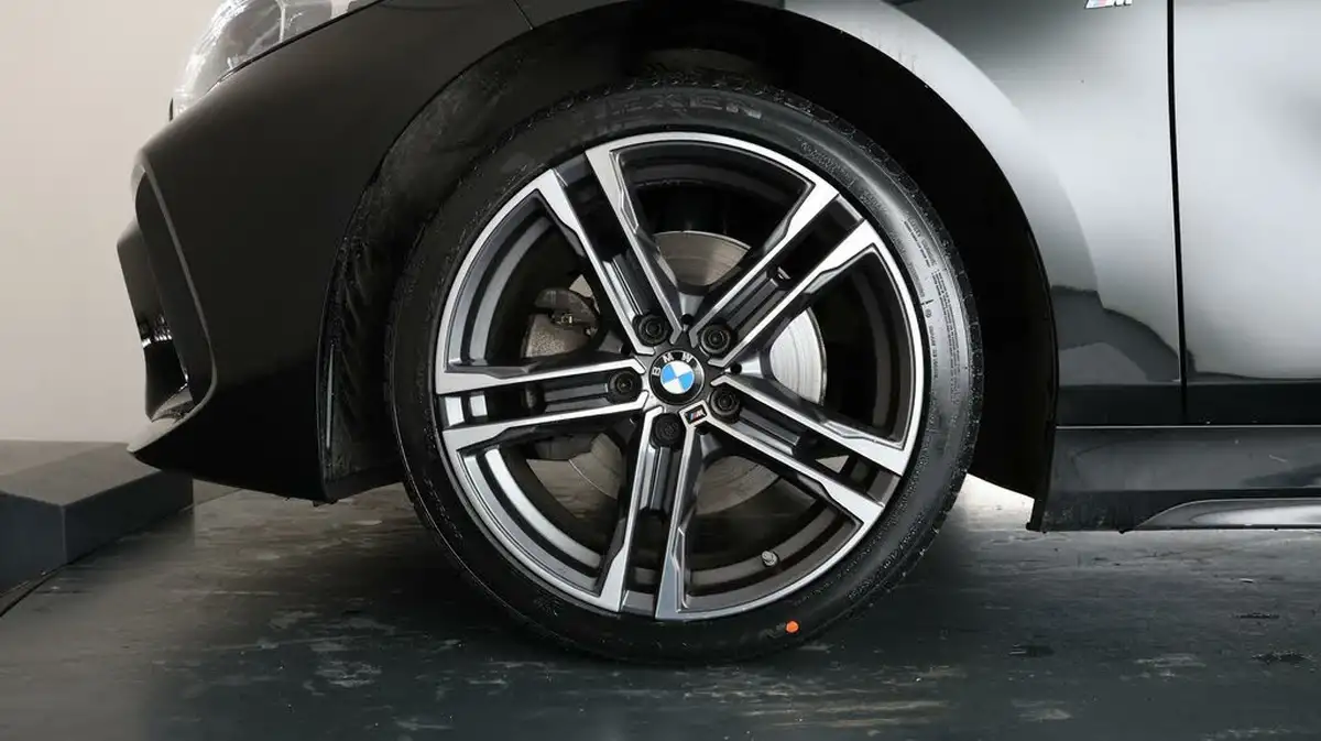 2021-bmw-1-series-15td-116d-m-sport-lcp-big-18