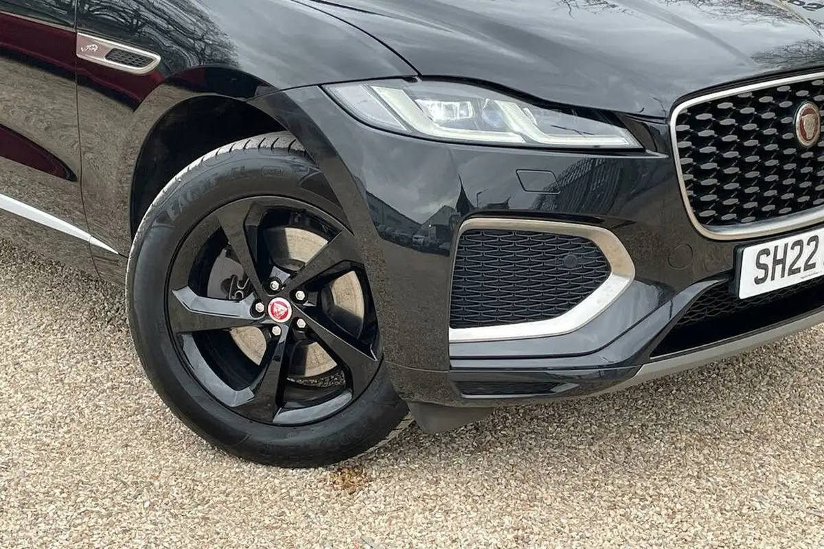2022-jaguar-f-pace-20-d200-r-dynamic-s-big-6