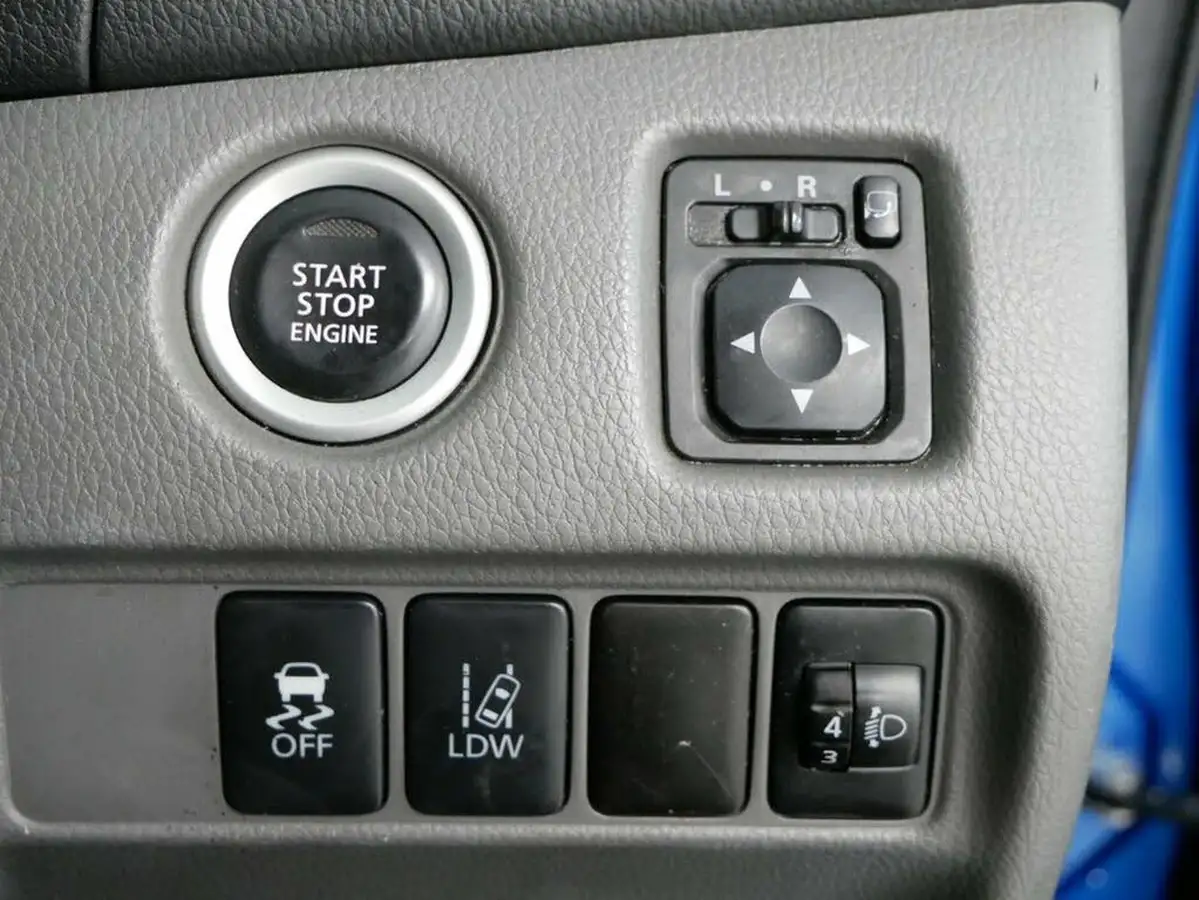 2016-mitsubishi-l200-24di-d-titan-big-28