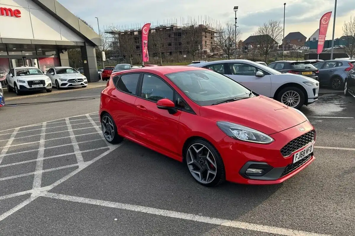 2018-ford-fiesta-15t-st-3-5d-big-16