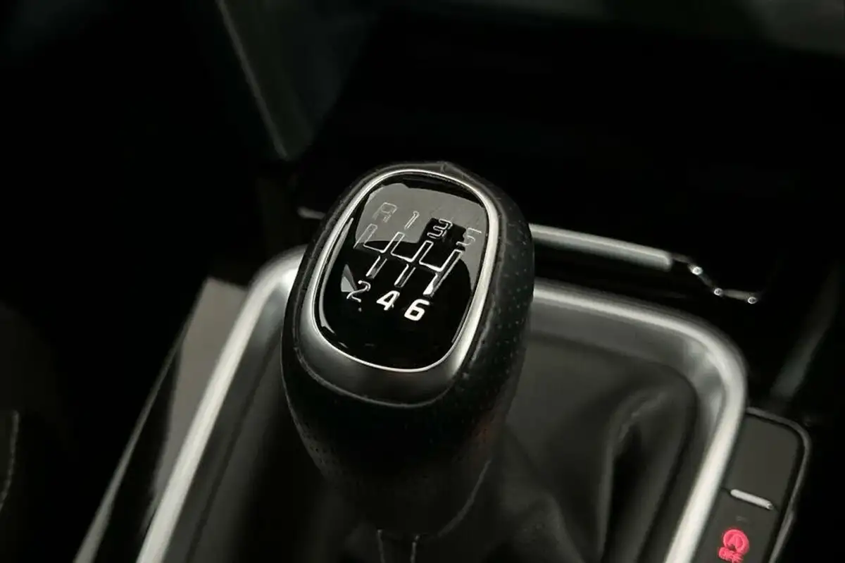 2024-kia-ceed-15-t-gdi-gt-line-158bhp-big-36