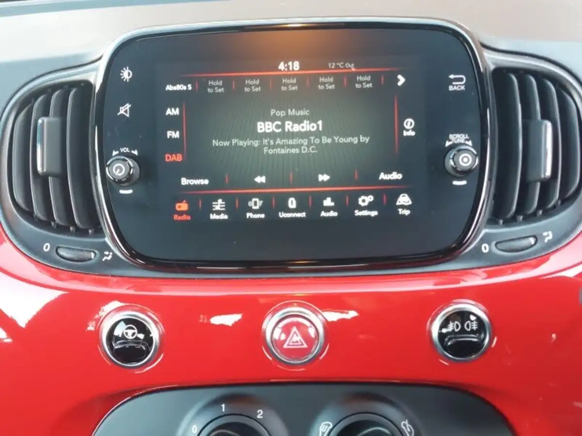 2023-fiat-500c-10-red-big-10