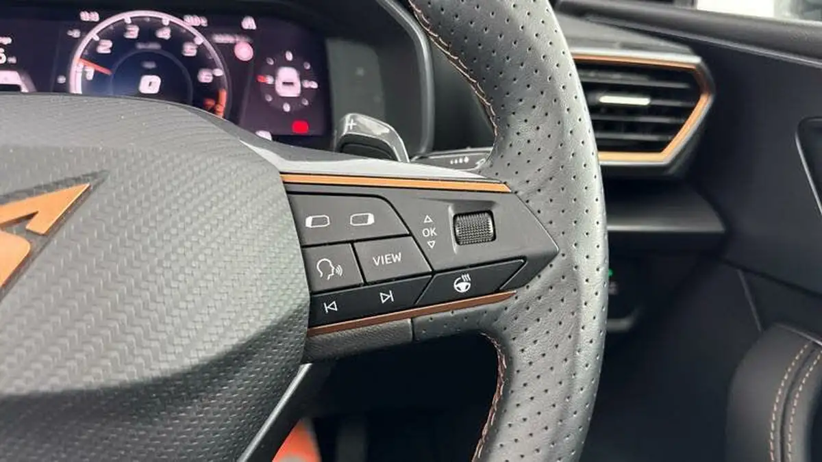 2024-cupra-leon-nf-15-etsi-v1-design-edition-estate-big-20