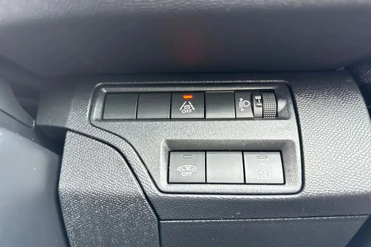 2021-peugeot-3008-suv-12-puretech-allure-premium-big-25