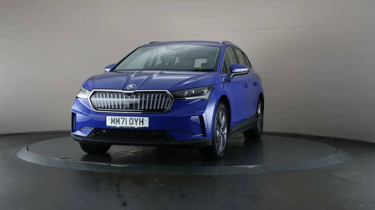 2022-skoda-enyaq-e-80-82-kwh-big-43