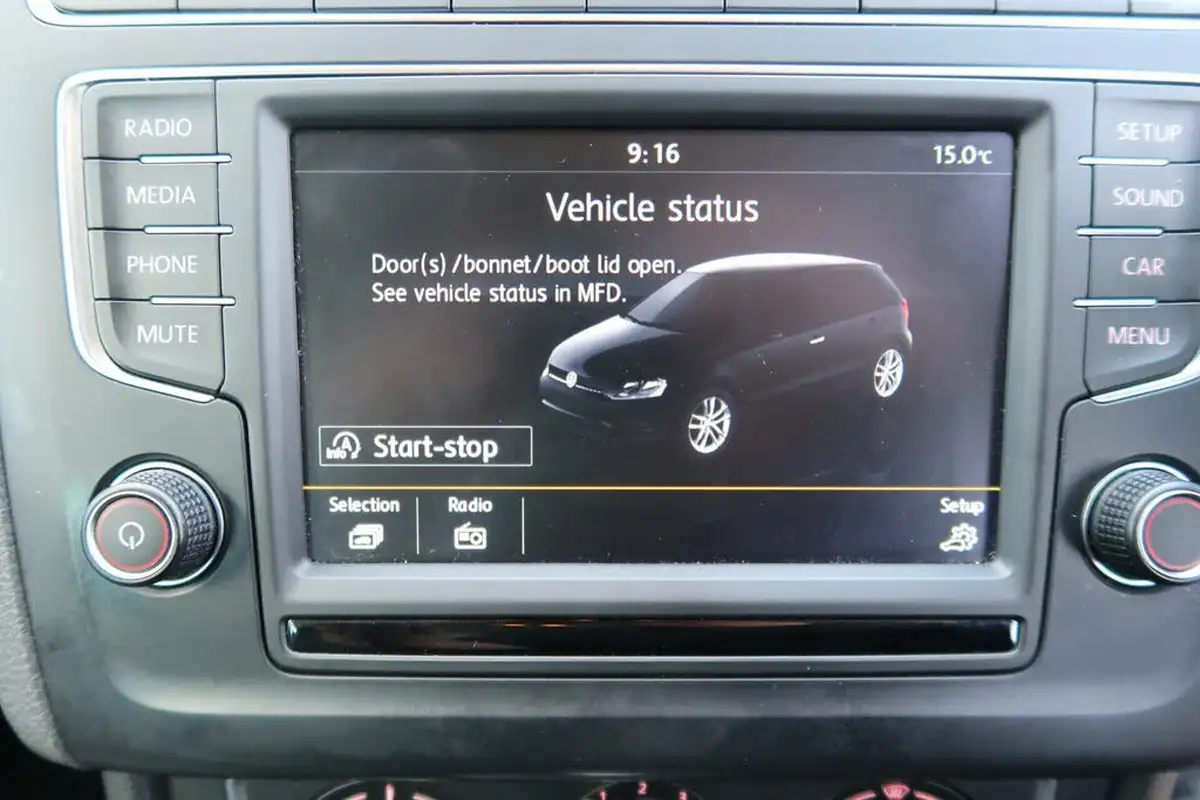 2014-volkswagen-polo-12-tsi-sel-5d-dsg-big-35