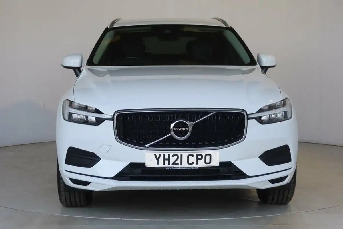 2021-volvo-xc60-20td-b4-momentum-big-5