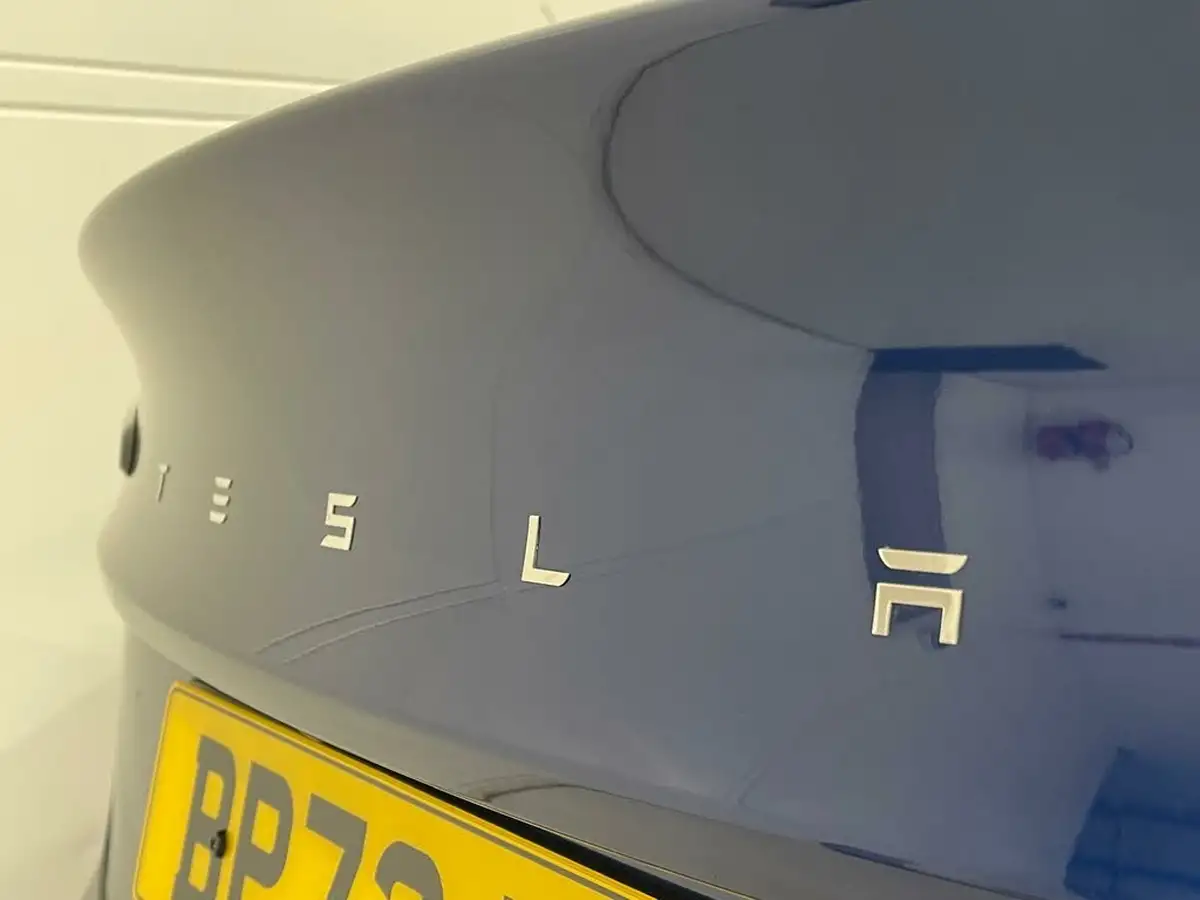 2024-tesla-model-3-e-rwd-big-57