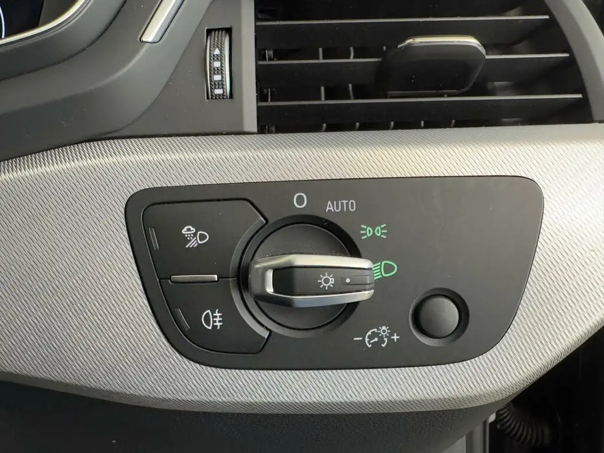 2022-audi-a4-avant-20-35-tdi-technik-big-30
