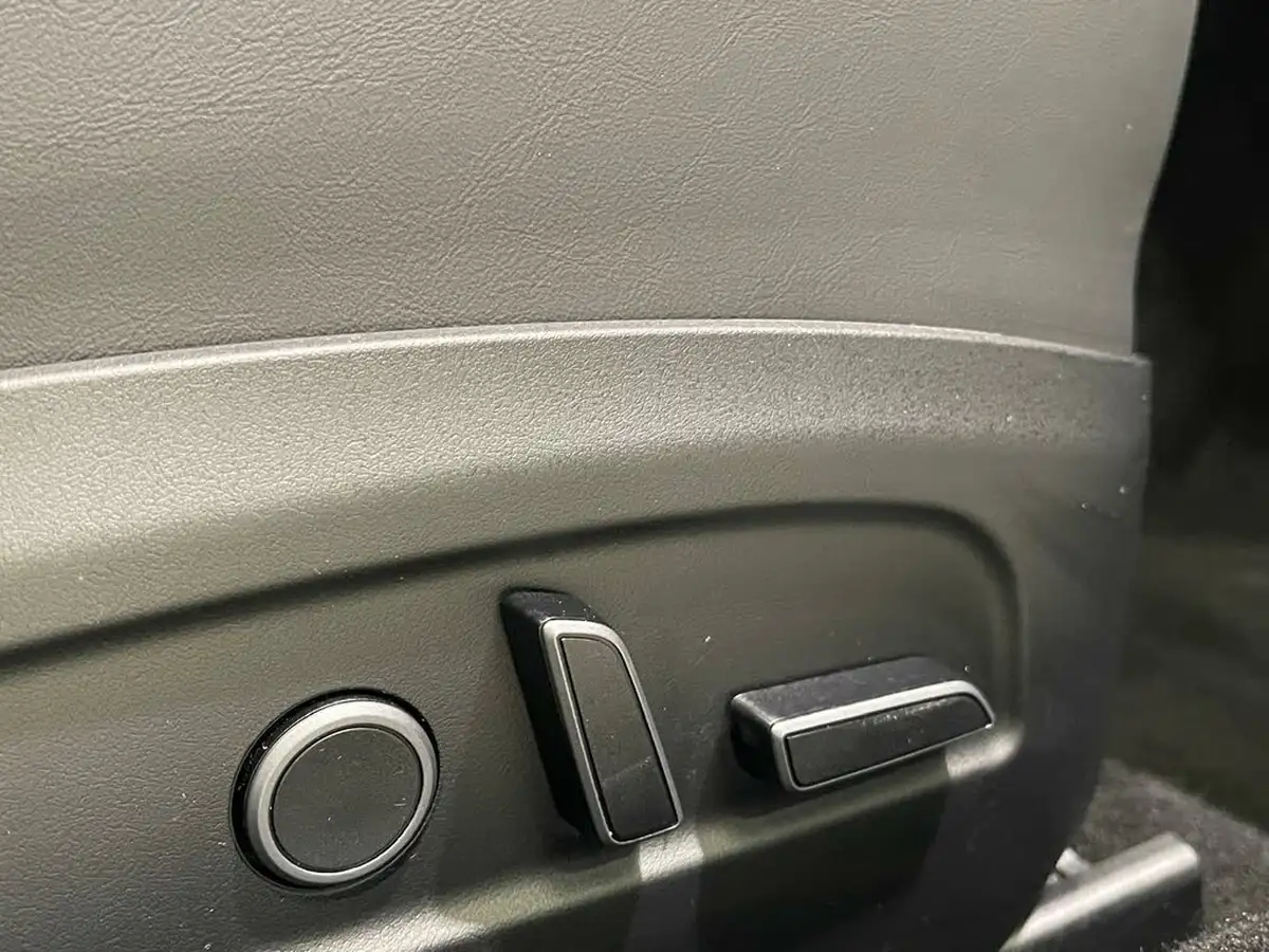 2024-tesla-model-3-e-rwd-big-33