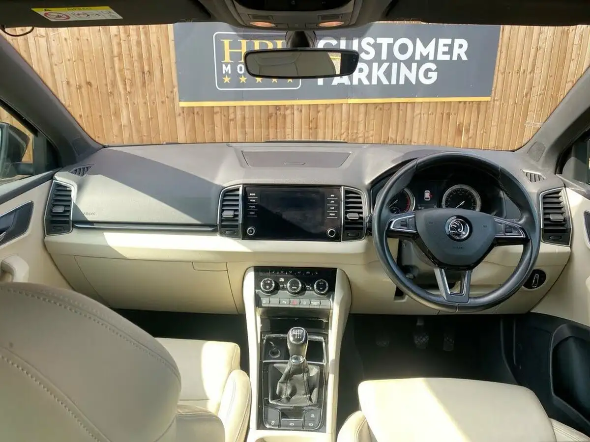 2019-skoda-karoq-15-tsi-se-l-big-8
