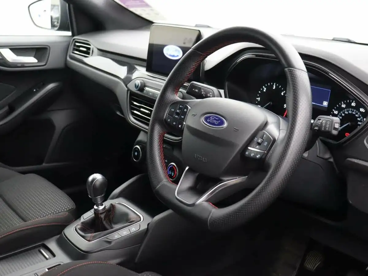 2021-ford-focus-15-st-line-edition-hatchback-big-29