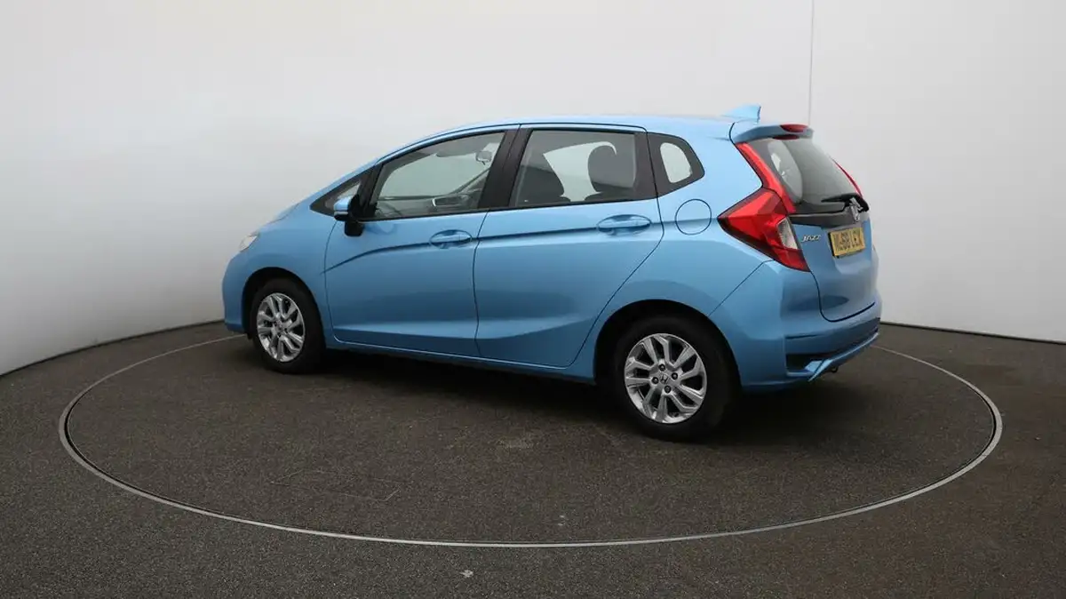 2018-honda-jazz-13-i-vtec-se-navi-big-26