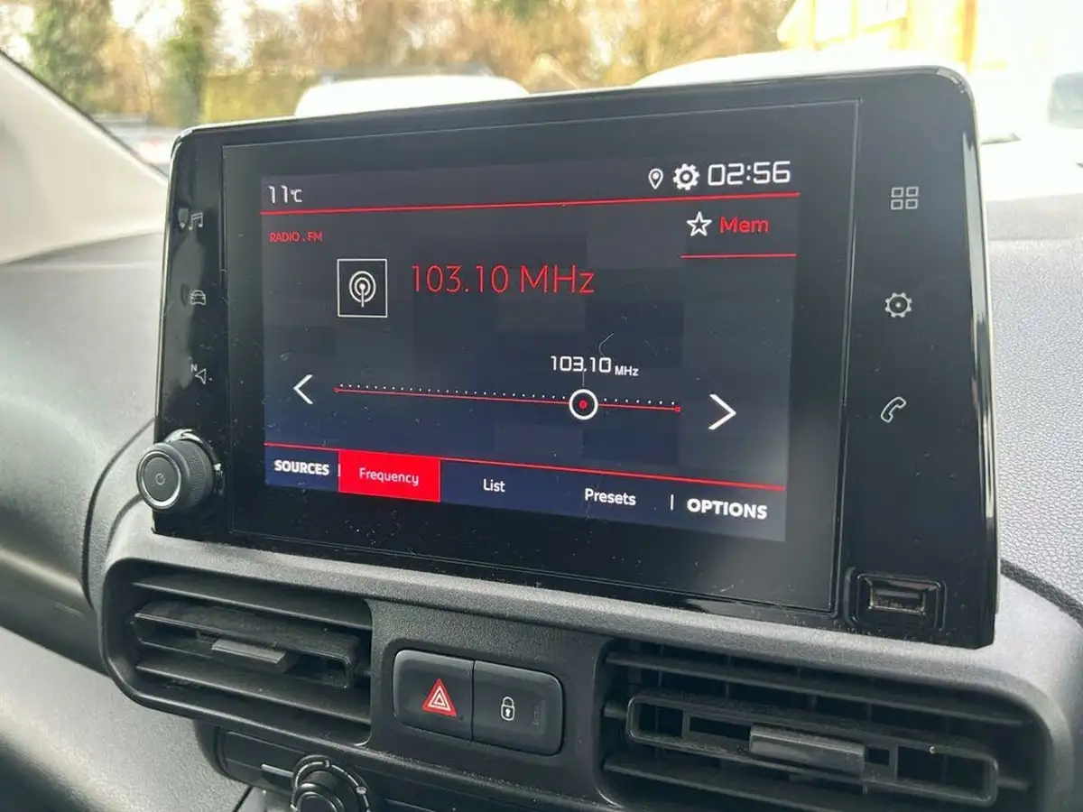 2018-citroen-berlingo-16bluehdi-650-enterprise-big-16