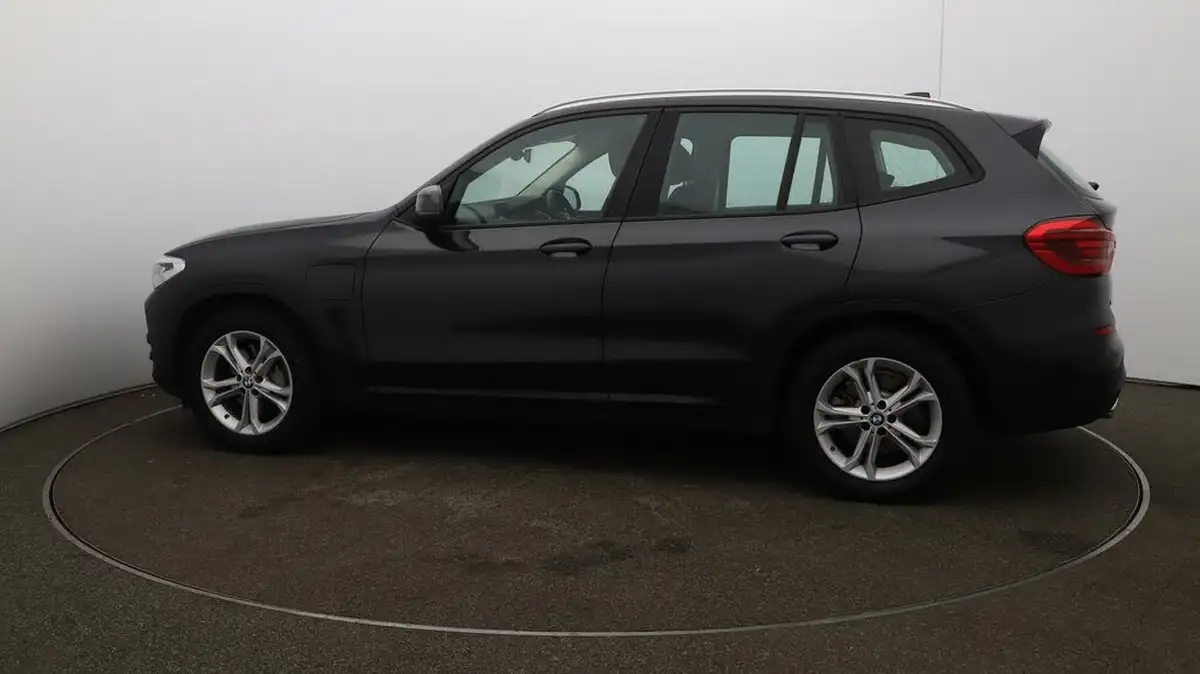 2021-bmw-x3-20-xdrive-30e-se-big-56