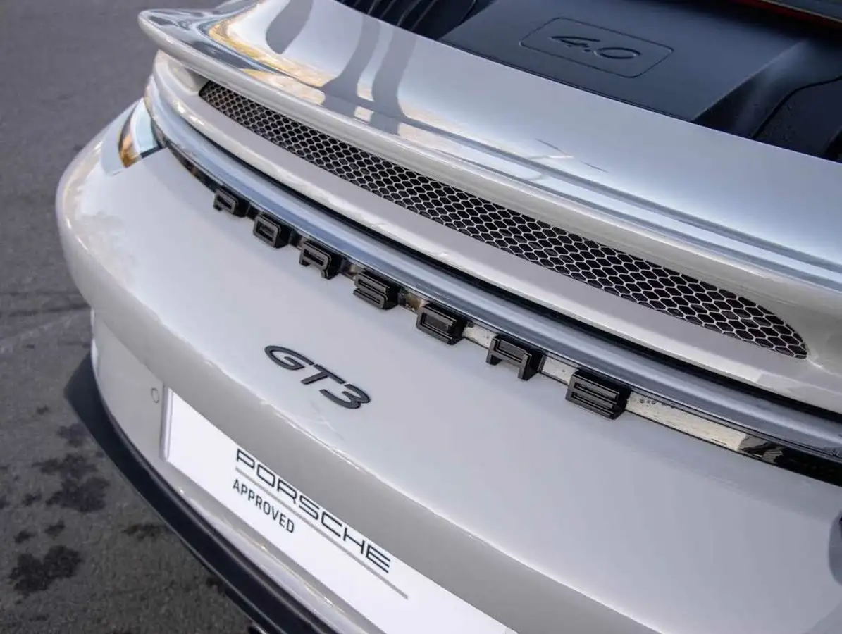 2022-porsche-911-40-gt3-rwd-big-21