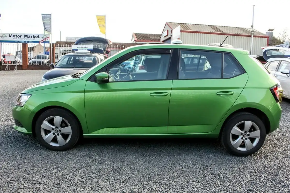 2016-skoda-fabia-12-tsi-se-90ps-hatchback-big-6