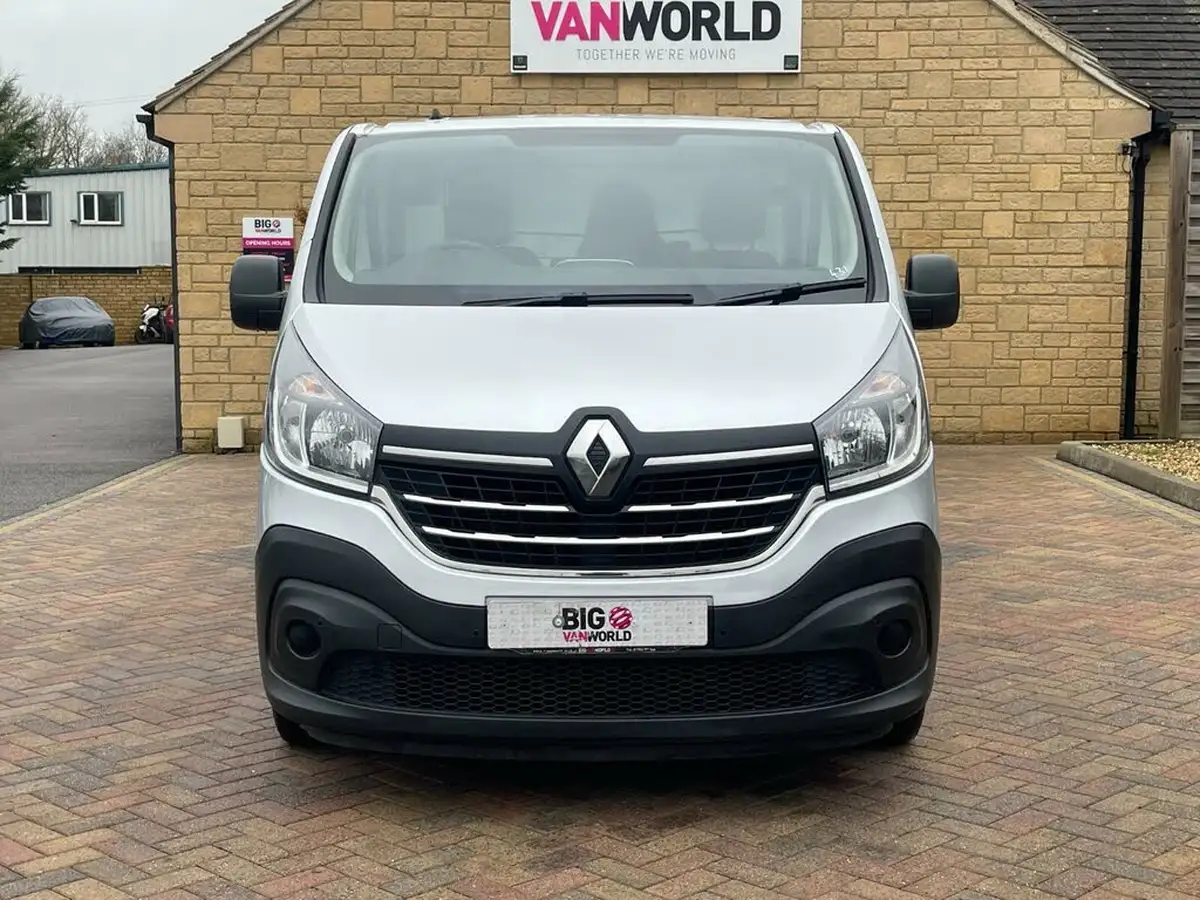 2021-renault-trafic-20dci-ll30-energy-120-business-panel-big-10