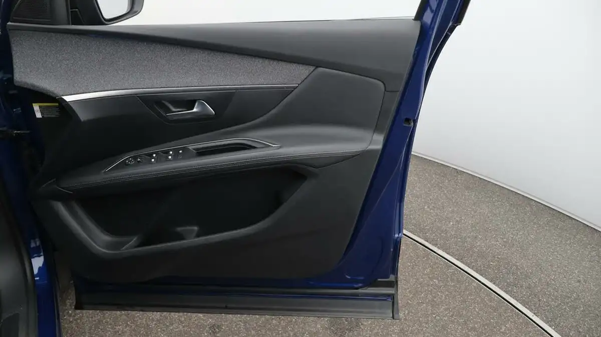 2019-peugeot-3008-suv-12-puretech-allure-big-15