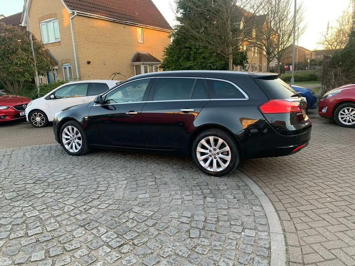2012-vauxhall-insignia-20cdti-elite-estate-5d-big-35