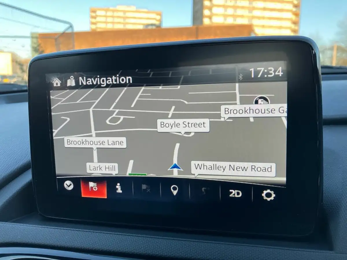 2021-mazda-mx-5-15-r-sport-big-12