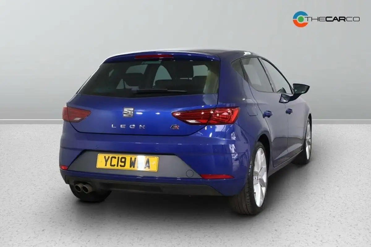 2019-seat-leon-20-tsi-fr-sport-hatchback-big-7