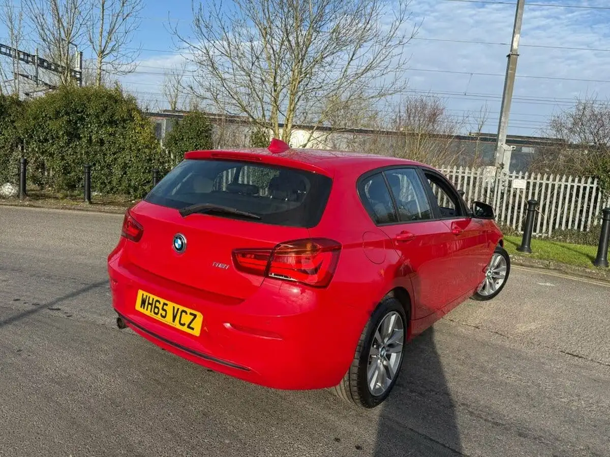 2015-bmw-1-series-15-118i-sport-5d-auto-big-9