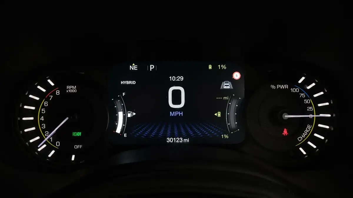 2021-jeep-renegade-13-gse-limited-phev-big-10