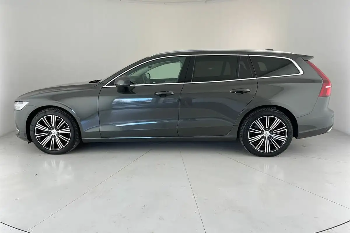 2021-volvo-v60-20-b4-ultimate-big-23